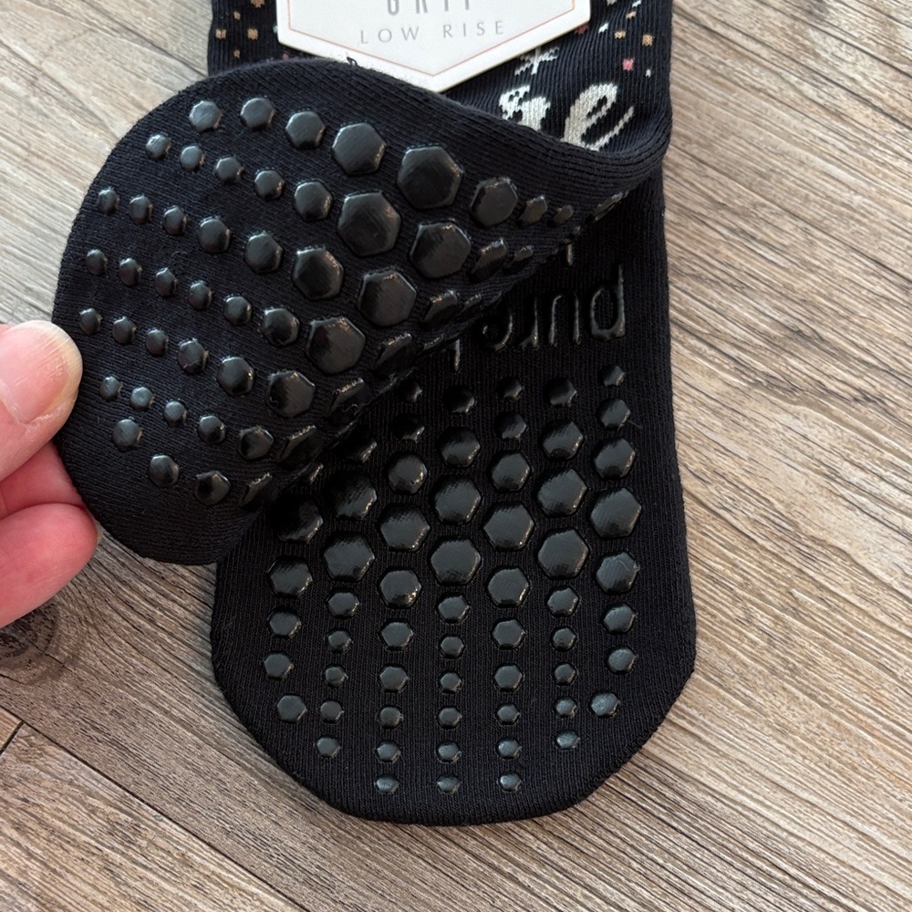 Pure Barre Grip Socks Lot of 2 | Size Small | New - Picture 7 of 13